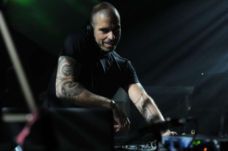 Chris Liebing si ispira a Blade Runner per il nuovo EP “Roy Batty” e annunicia anche l’LP “Evolver”