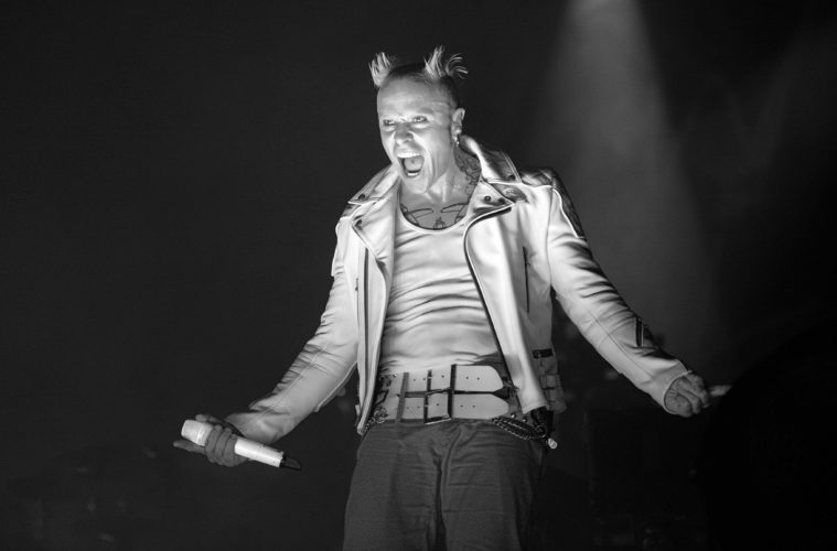 Versace omaggia Keith Flint durante la Fashion Week