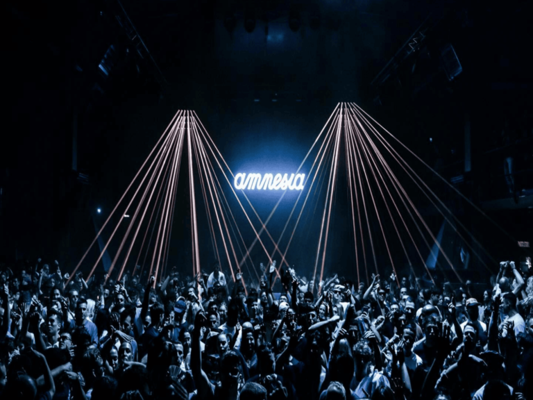 Adam Beyer, ARTBAT, Hardwell e ANNA guidano la stagione 2025 di RESISTANCE Ibiza ad Amnesia