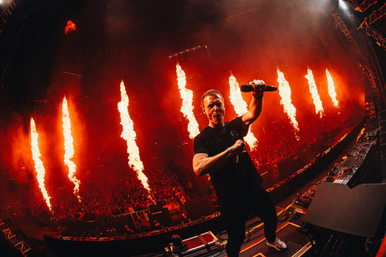 Armin van Buuren, Cover Story: “Being a Legend”. Intervista
