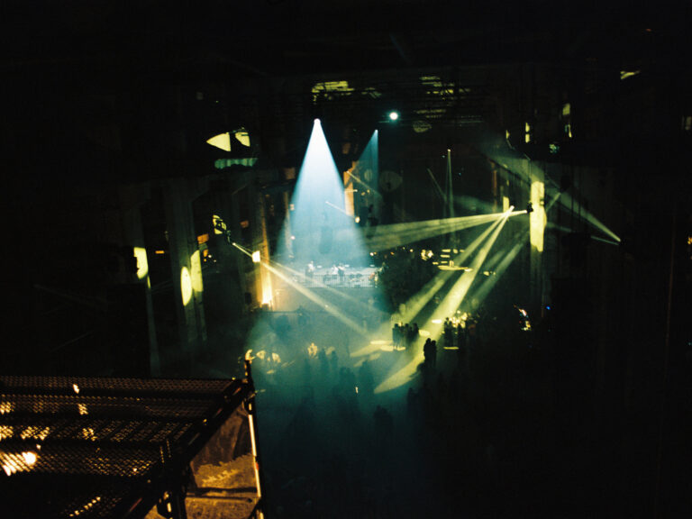 Berlin Atonal 2025: la sperimentazione diventa Biennale