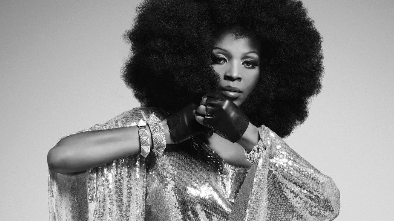 Barbara Tucker Lady of the house