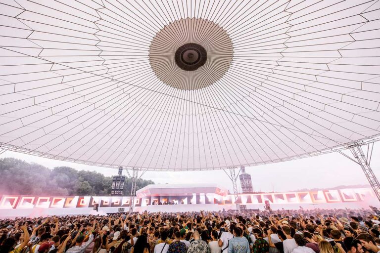 Dekmantel Ten: una collezione in vinile per celebrare i 10 anni del Festival