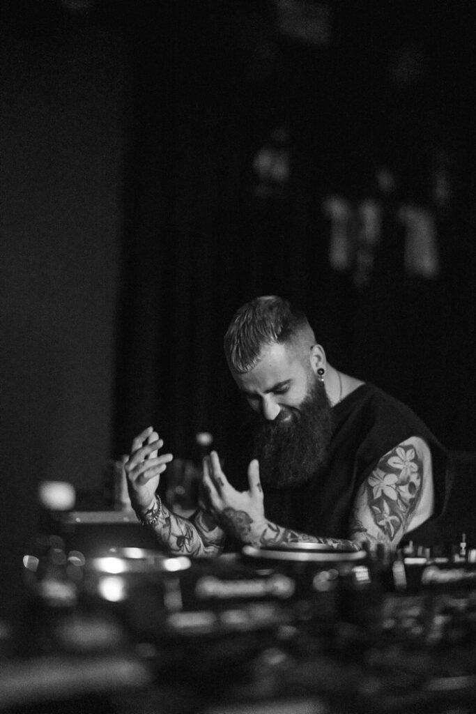 Gianni Di Bernardo Playing 