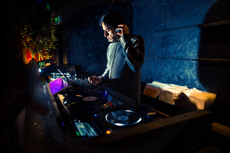 Desyn: “La vita da DJ è un percorso che non finisce mai”
