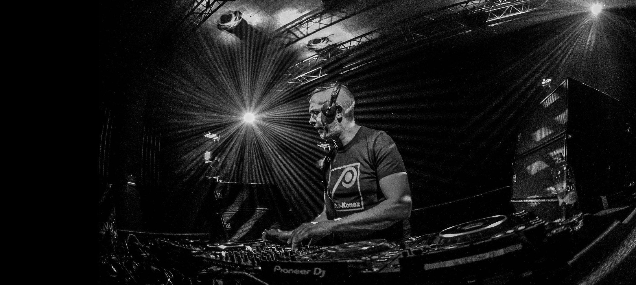 Inigo Kennedy Molecular Recordings