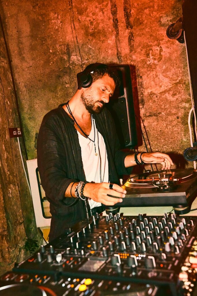 Jale durante un dj set