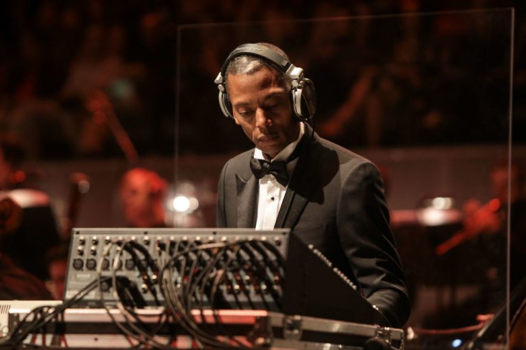 Jeff Mills plays Metropolis: a Milano e Bari il 01 e 02 luglio