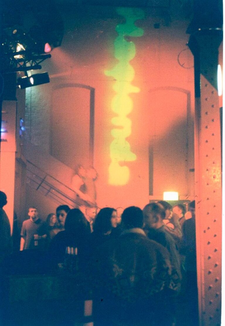 THE HAÇIENDA DI MANCHESTER: I I SET PIÙ ICONICI REGISTRATI NEL CLUB