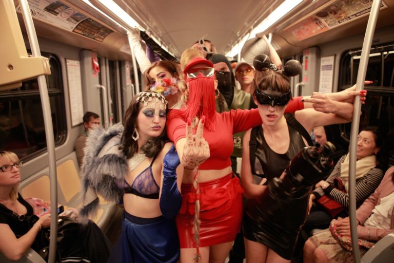 Cosa significa MYSS KETA al Berghain?