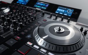 NUMARK NS7III