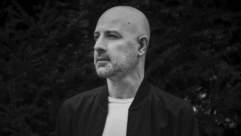 Oxia “Cambiare, a costo di destabilizzare la mia identità”
