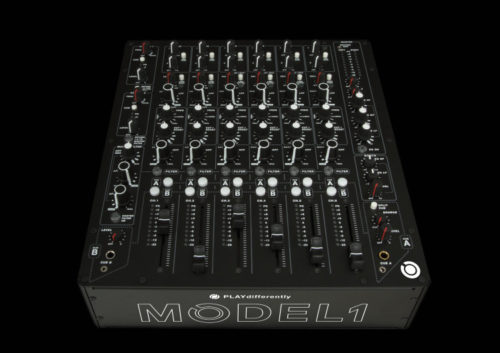Il Play Differently Model 1
