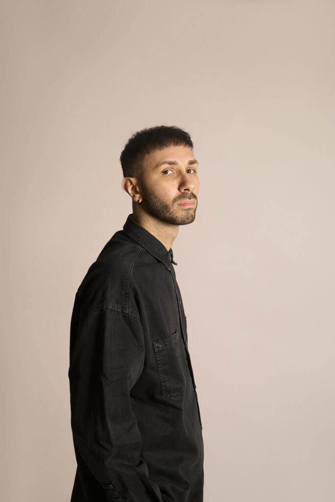 ART DEALER PRESS PIC 2