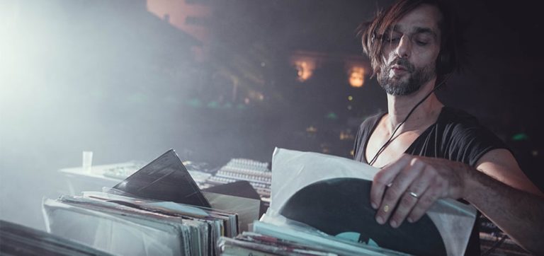 Ricardo Villalobos firma un remix per la label Feral Note