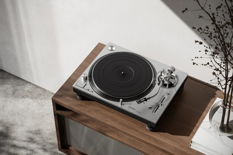 Technics presenta il nuovo giradischi SL-1200GR2