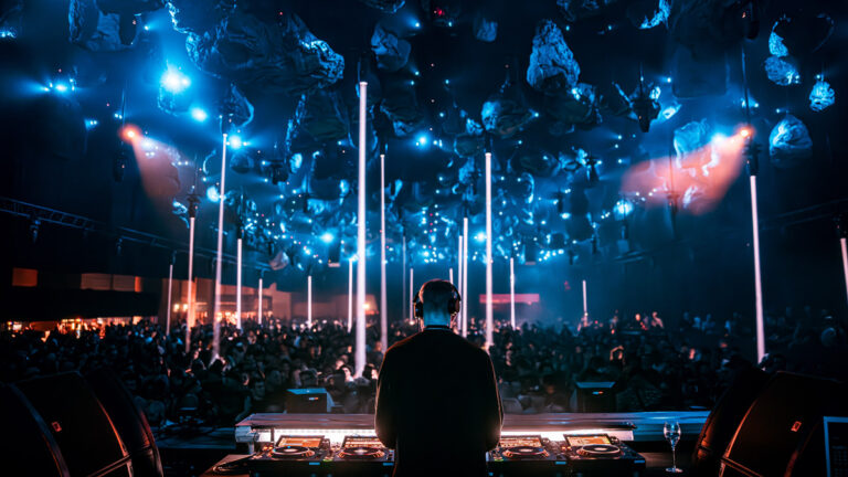 Time Warp 2025 con Ben Klock, Nina Kraviz e Richie Hawtin