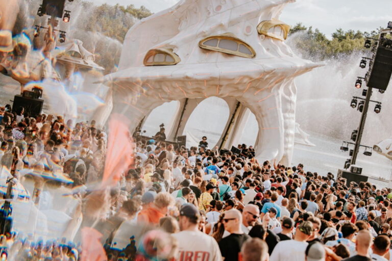 Tomorrowland: timetable e 16 palchi per CONSCIENCIA