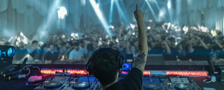 Ale De Tuglie presenta HALO al Clorophilla Club