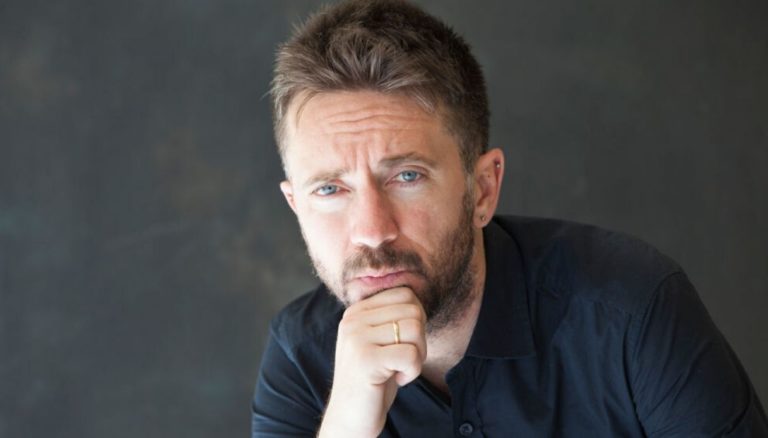 La musica elettronica raccontata ad Andrea Scanzi