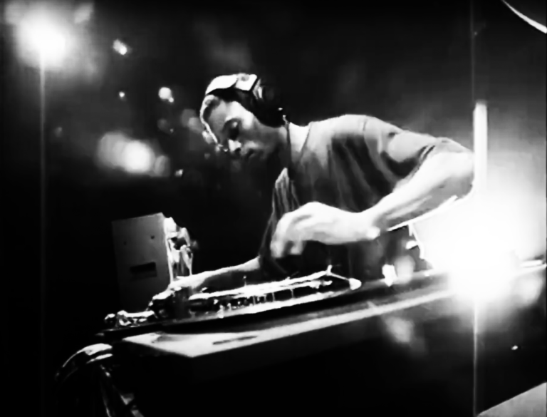 Live at Liquid Room: 30 anni di techno pura. Il ritorno di “i9”di Jeff Mills