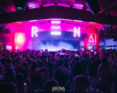 arena sunshine roomore