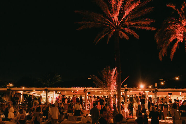 Beachouse Ibiza: 10 anni di magia sull’Isola Bianca