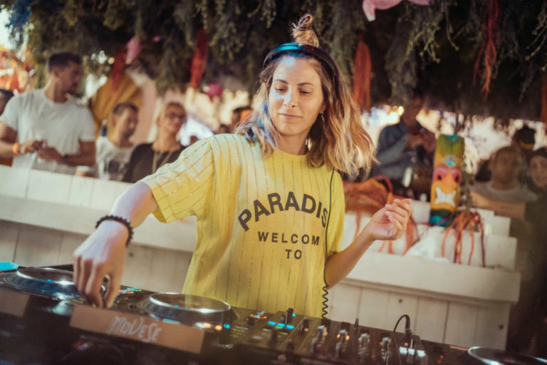 Blond:ish vuole cambiare il clubbing con ByeByePlastic