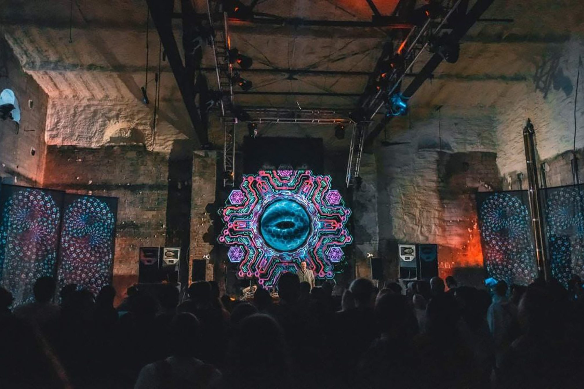 club e i collettivi ucraini