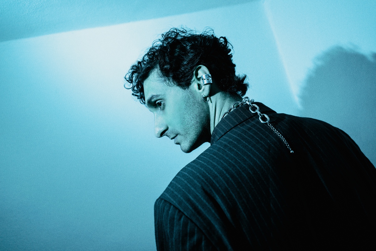 Premiere: ascolta in anteprima “Labyrinth” di Simone Zino