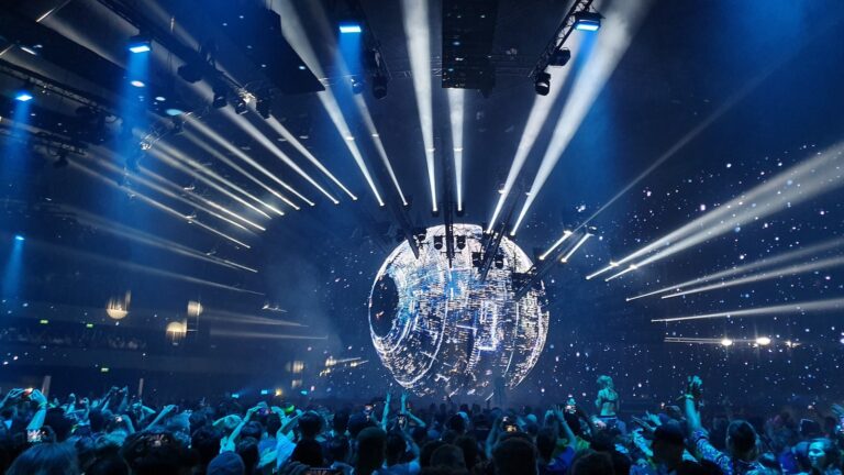 Eric Prydz: Holosphere 2.0 debutta all’  [UNVRS]