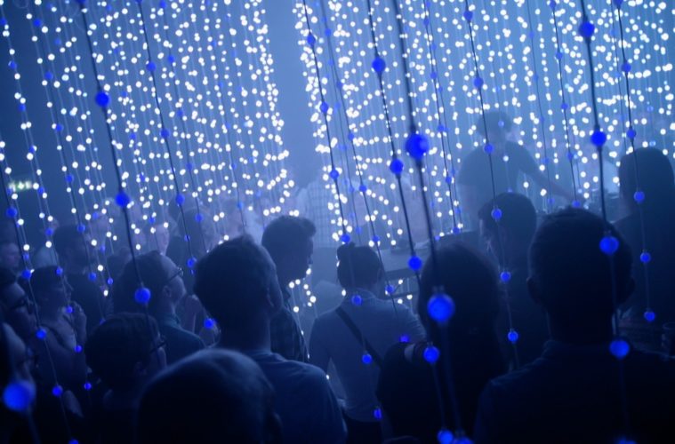 four tet e il suo spettacolo