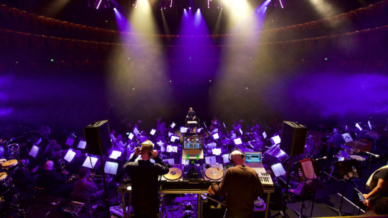 Haçienda Classical: un’orchestra che suona techno