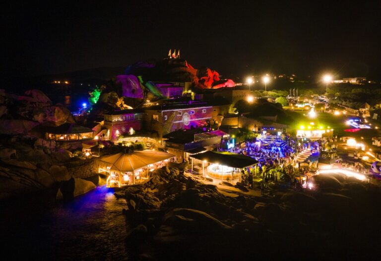 Phi Beach: scopri la line up di agosto
