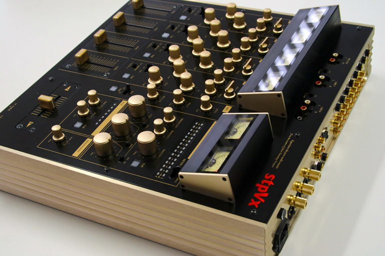 Vestax e il nuovo mixer per audiofili: ecco Hou-ou PHOENIX!