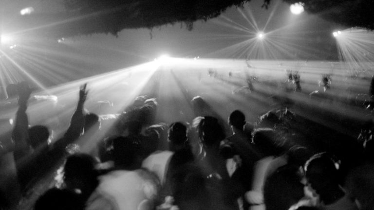27 intossicati durante un rave illegale in Norvegia