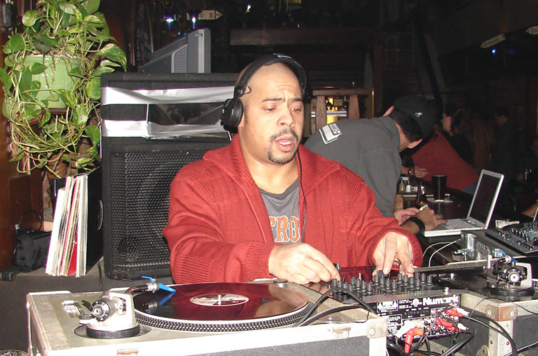 Detroit Techno Records torna al vinile con Suburban Knight