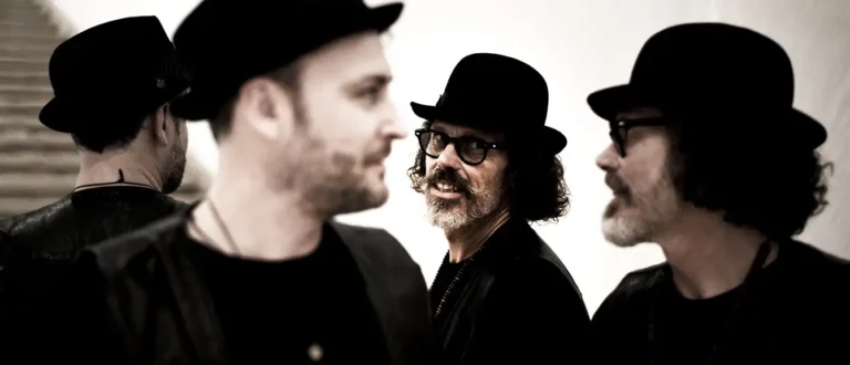 Tamburi Neri ci presentano “Connessioni”