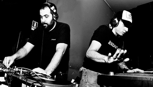 the analogue cops live
