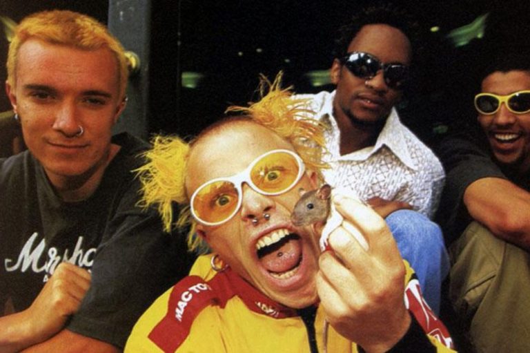 È intitolato “Light Up The Sky” il nuovo singolo dei The Prodigy