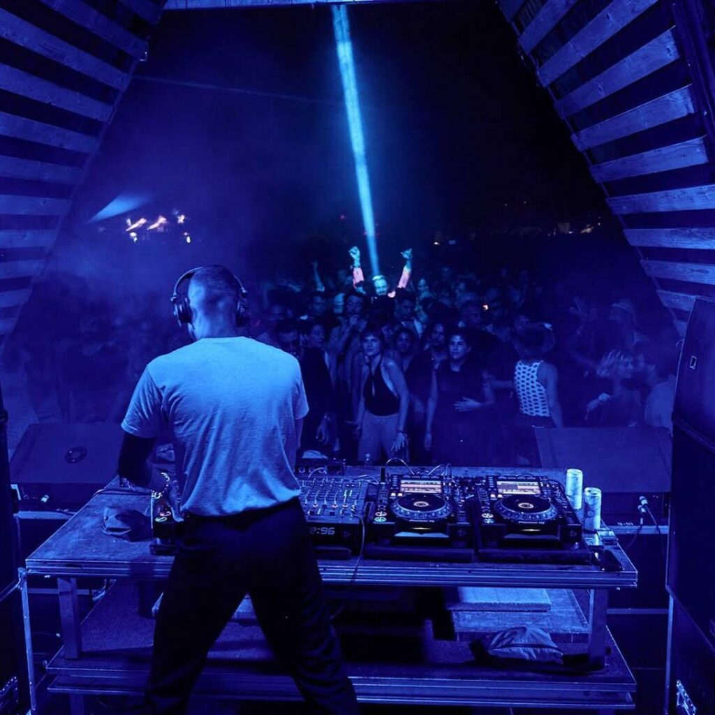 Chapelle XIV Music Yoyaku